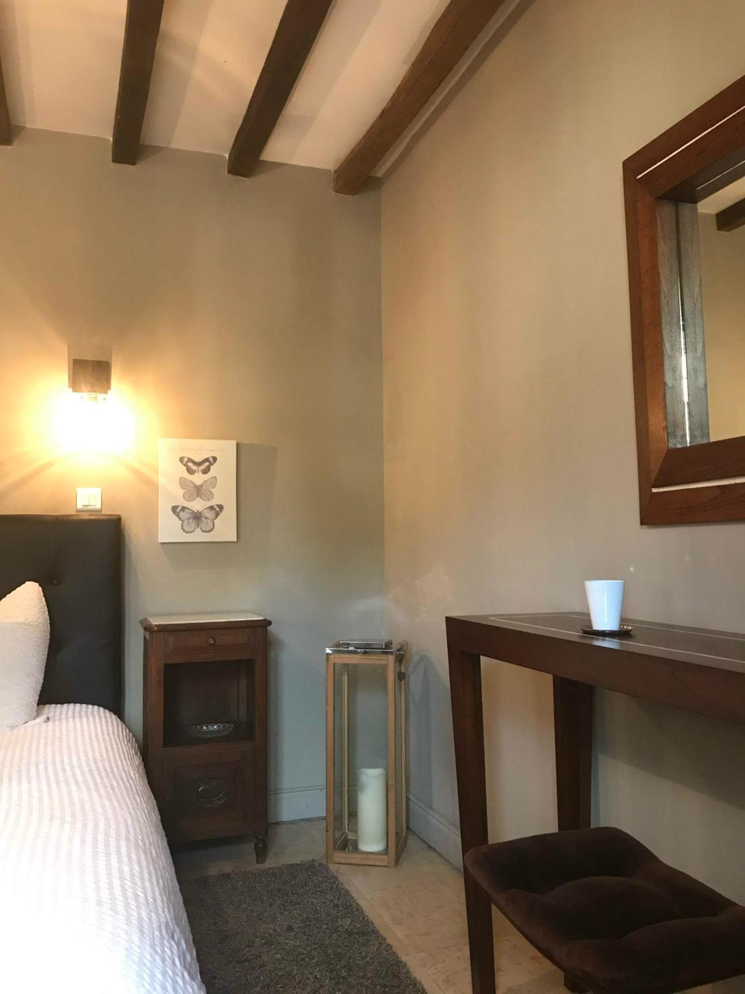 סנט-אבול Logis Hotel Domaine Du Moulin מראה חיצוני תמונה