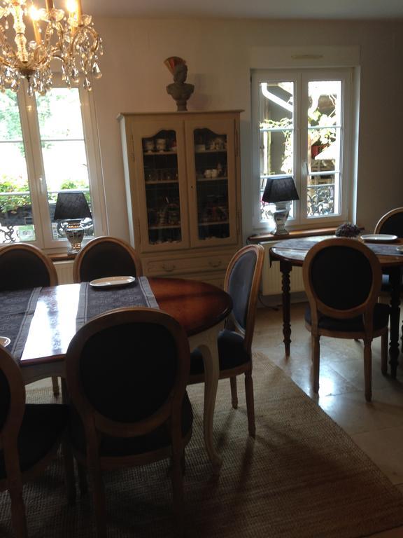 סנט-אבול Logis Hotel Domaine Du Moulin מראה חיצוני תמונה