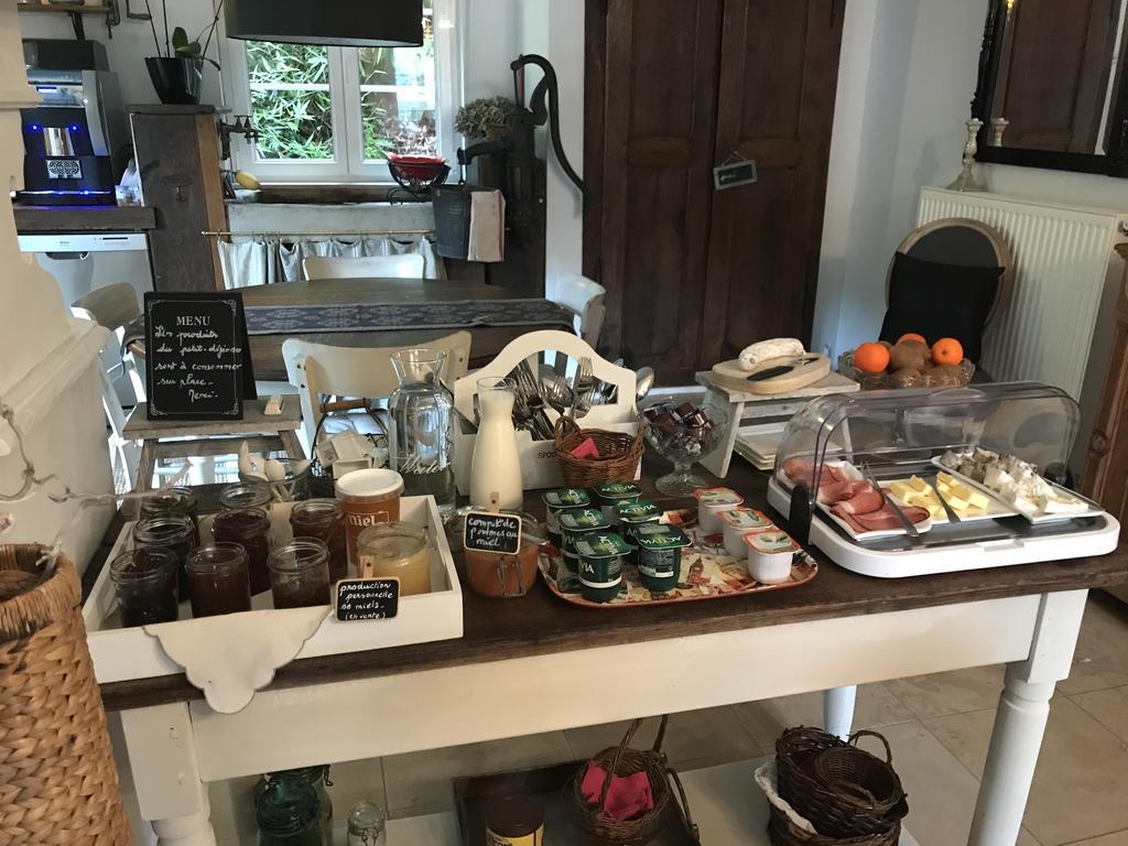 סנט-אבול Logis Hotel Domaine Du Moulin מראה חיצוני תמונה