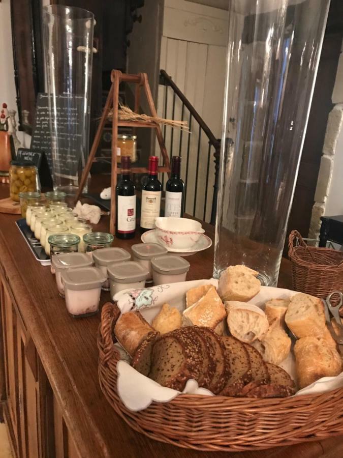 סנט-אבול Logis Hotel Domaine Du Moulin מראה חיצוני תמונה